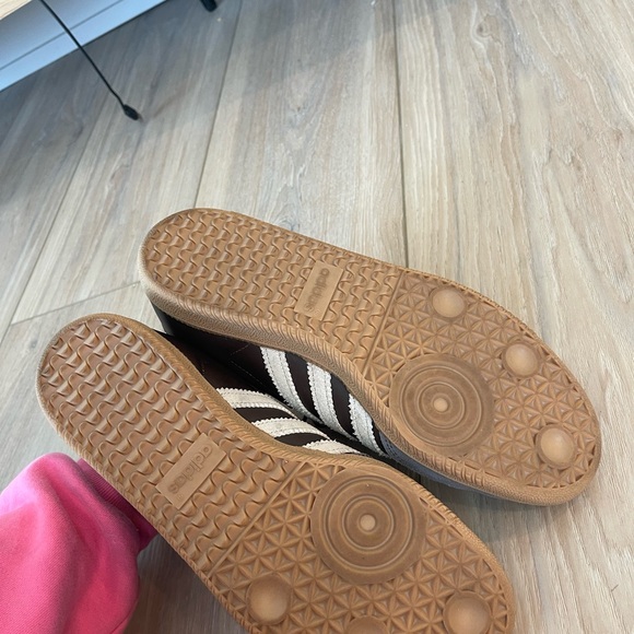 Adidas Samba Brown and White Shoes - Picture 7 of 9